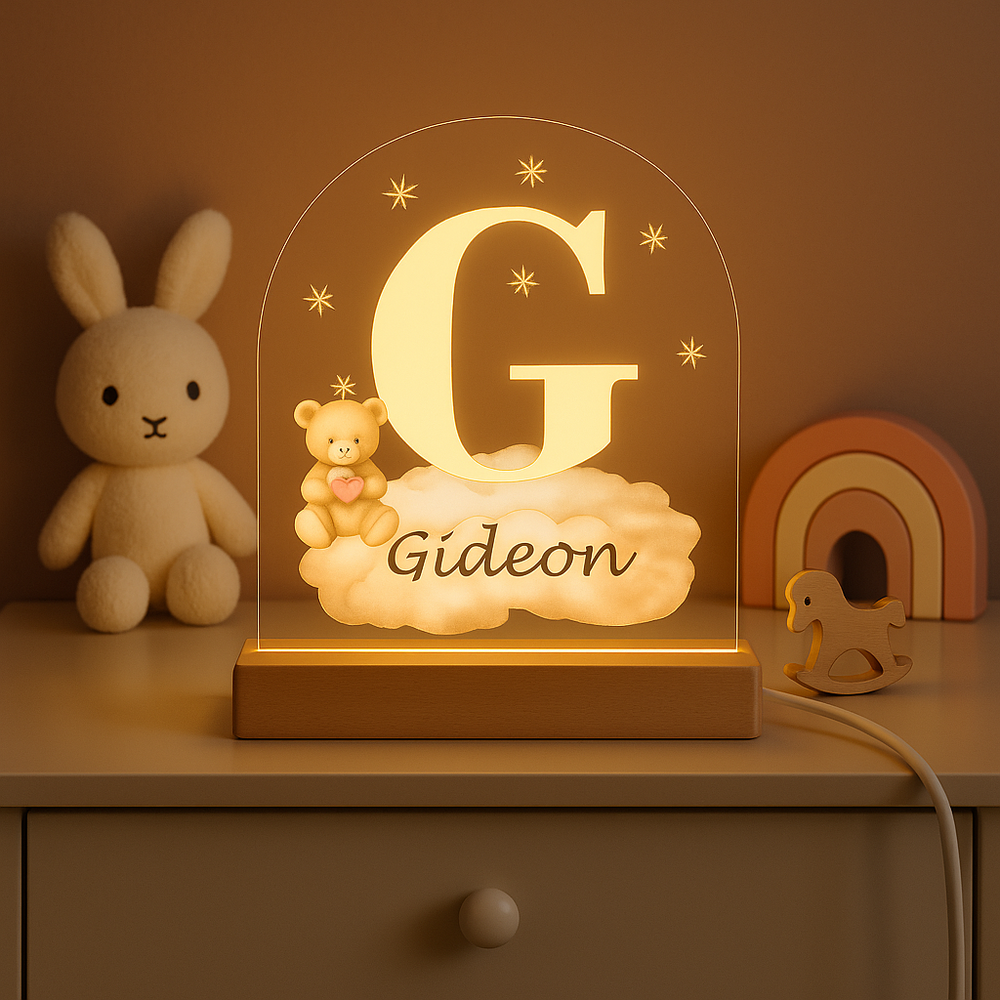 Nachtlampje met Naam en Initiaal G &ndash; Beertje op Wolk | Leukcadeaushop.nl