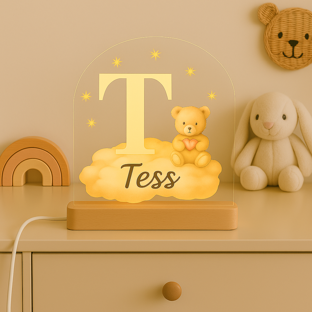 Nachtlampje Initiaal T met Naam &ndash; Beertje op Wolk