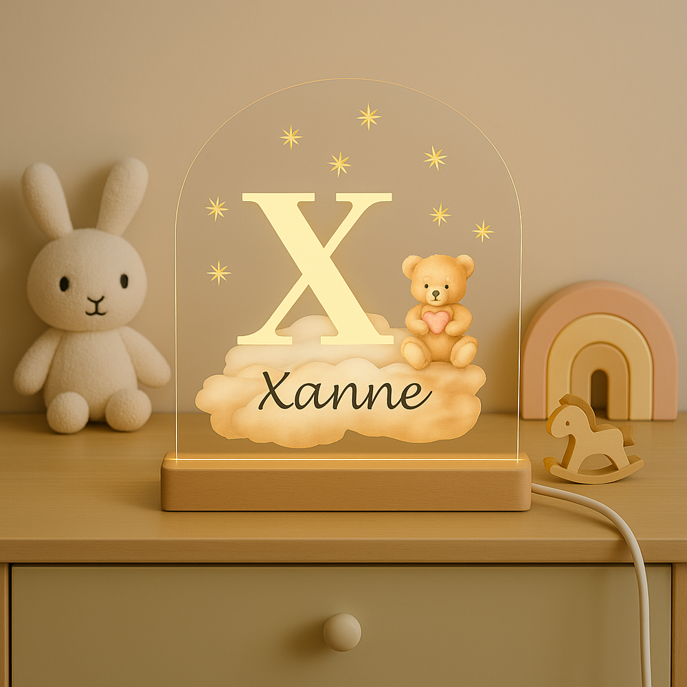 Nachtlampje met Naam en Initiaal X &ndash; Beertje op Wolk | Leukcadeaushop.nl