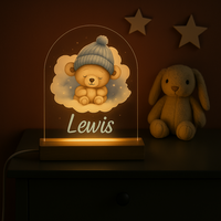 Slapend Beertje op Wolk nacht