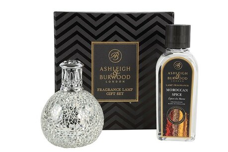 Ashleigh & Burwood Geurlamp Giftset – Twinkle Star Zilver + Moroccan Spice Ashleigh & Burwood Geurlamp Giftset – Twinkle Star Zilver + Moroccan Spice